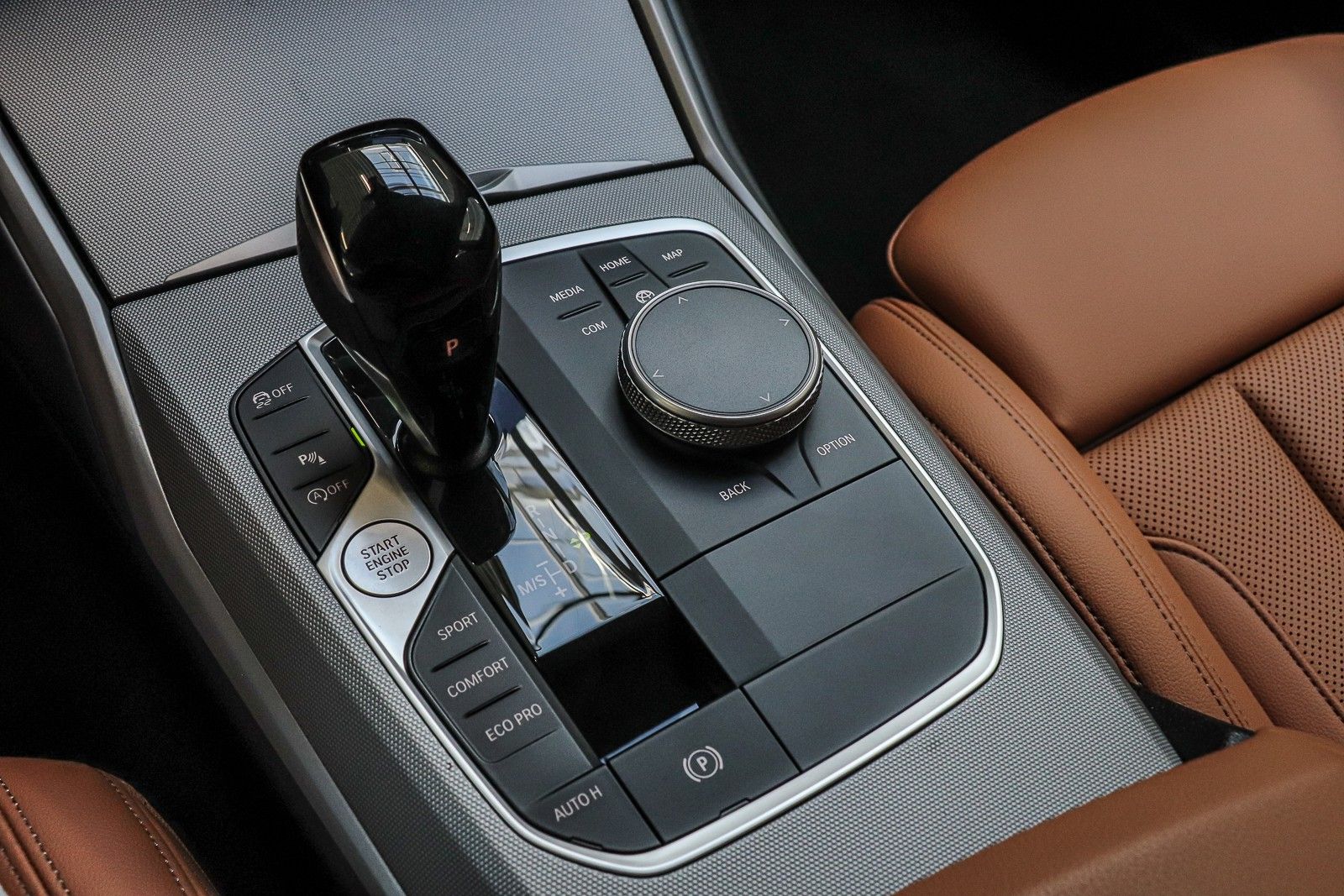 BMW 330i Touring Advantage - Samsaru's Car Outlet