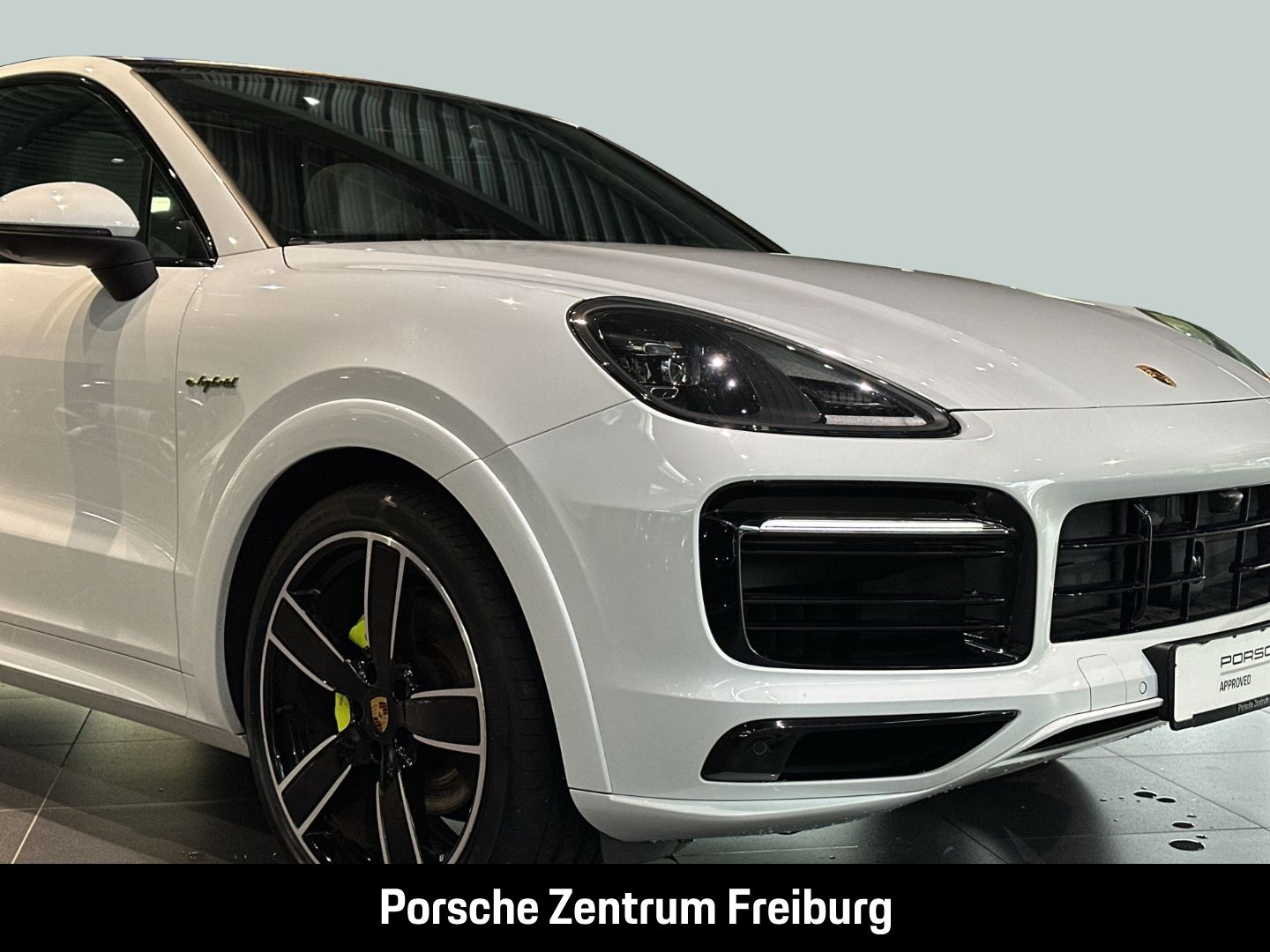 Porsche Cayenne E-Hybrid Coupe Platinum Edition Head-Up