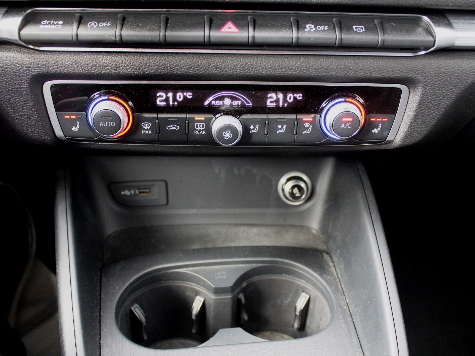 Audi A3 30 TFSI sport - Samsaru's Car Outlet