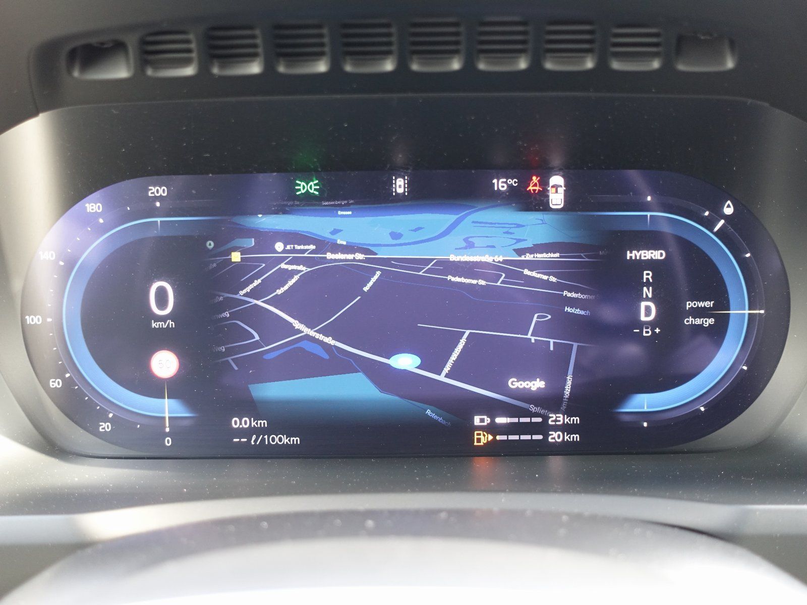 Volvo XC90 Plus Dark T8 AWD Plug-in Hybrid B&W/HUD