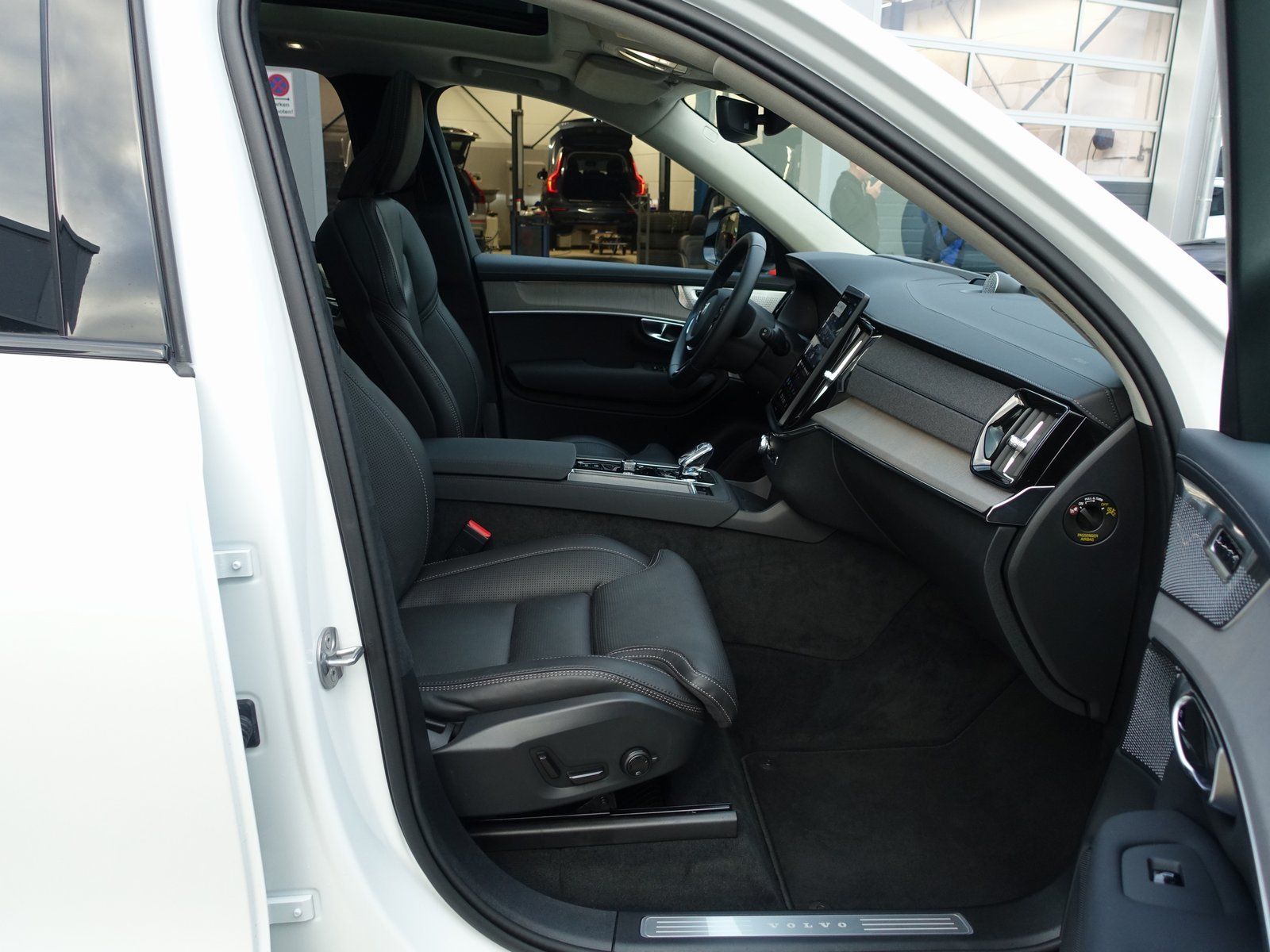 Volvo XC90 Ultra Dark T8 AWD PANO/B&W/FOUR-C/360°KAM