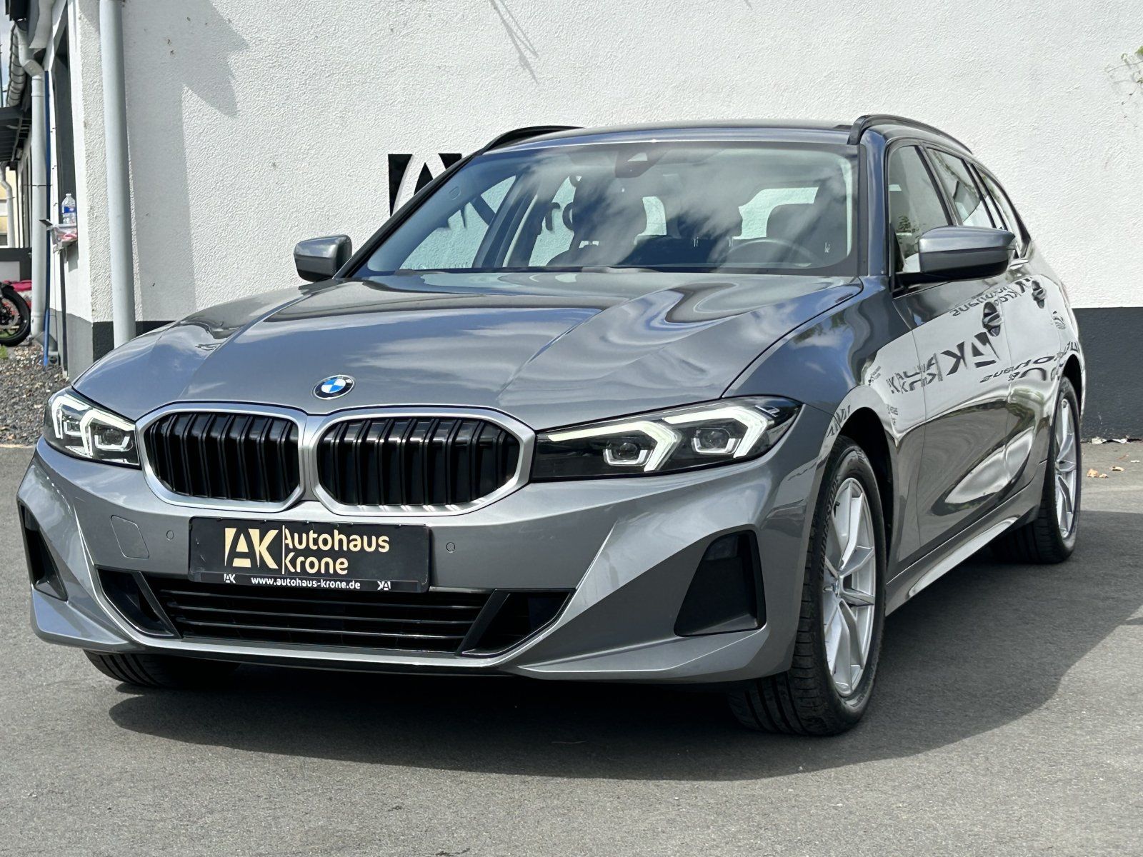 BMW 320 d Mild Hybrid xDrive - Samsaru's Car Outlet