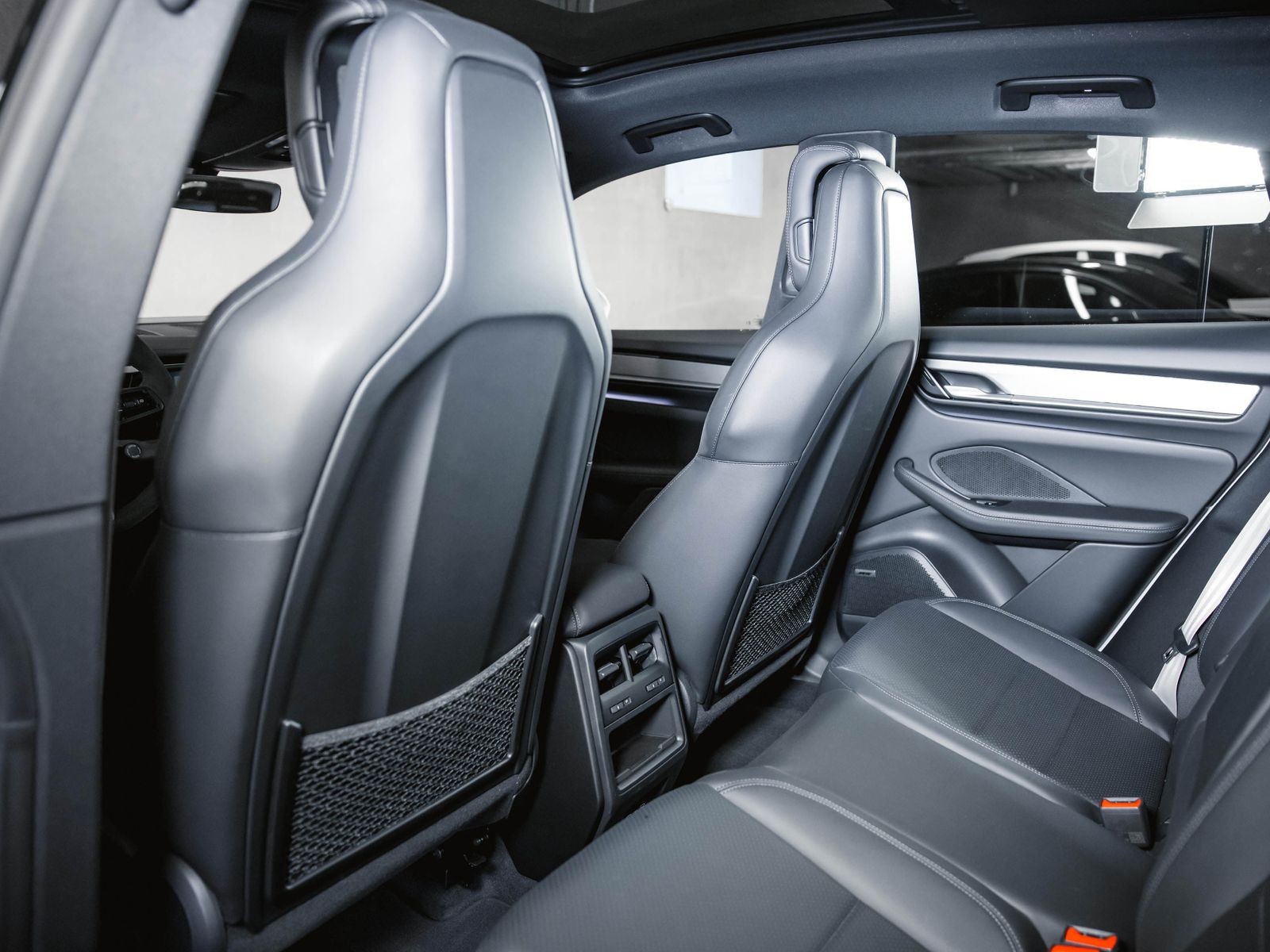 Porsche Macan 4 Electric - Samsaru's Car Outlet