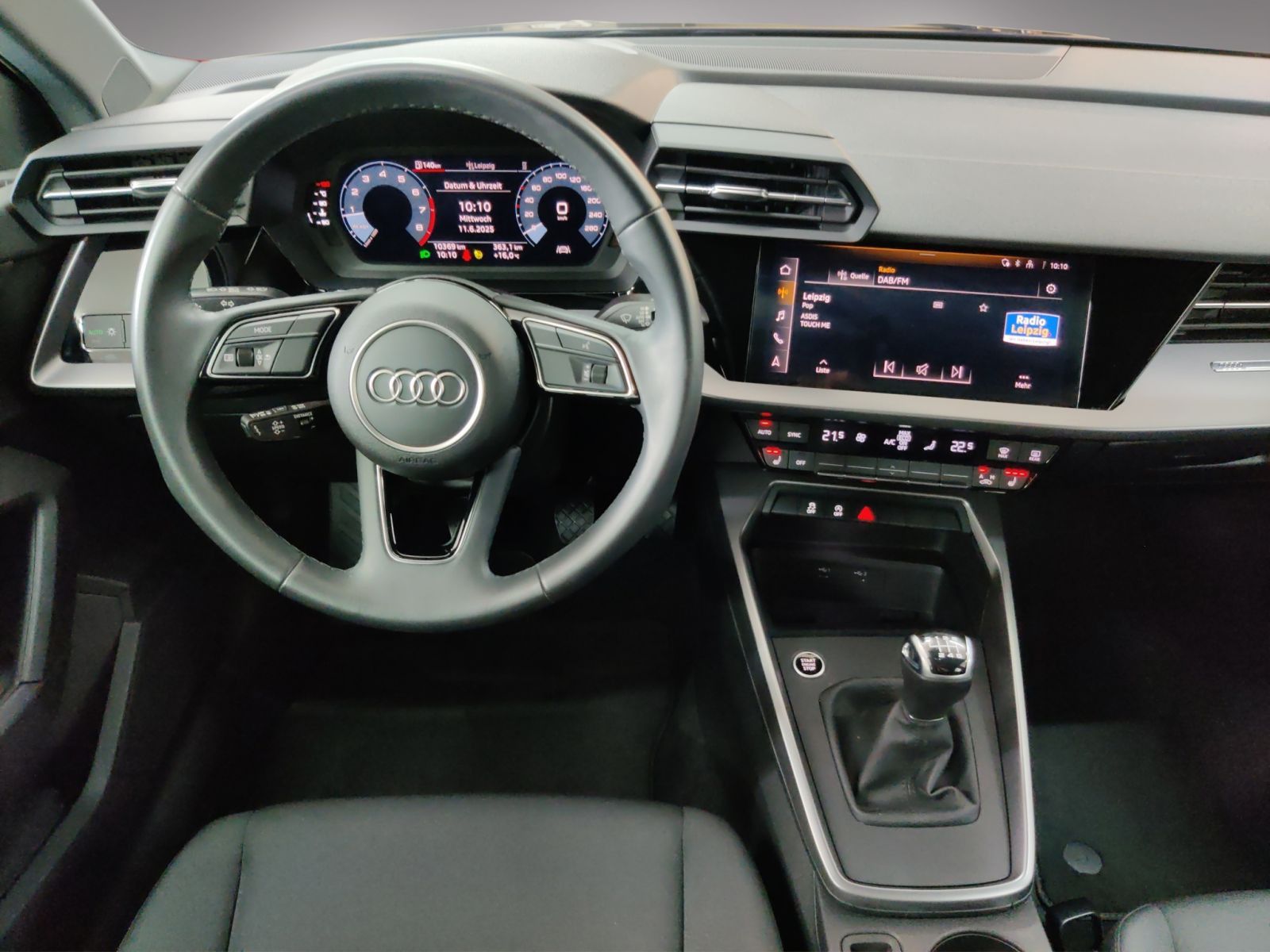 Audi A3 Sportback Advanced 35 TFSI - Samsaru's Car Outlet