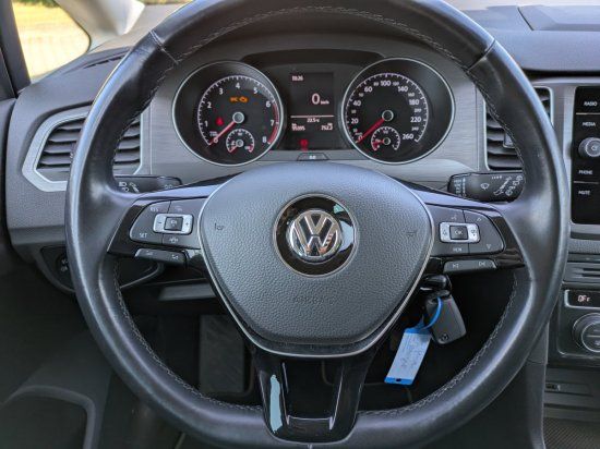 Volkswagen Golf Sportsvan 1.5 TSI Comfortline - Samsaru's Car Outlet