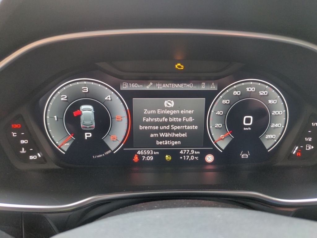 Audi Q3 35 TDI quattro S tronic - Samsaru's Car Outlet