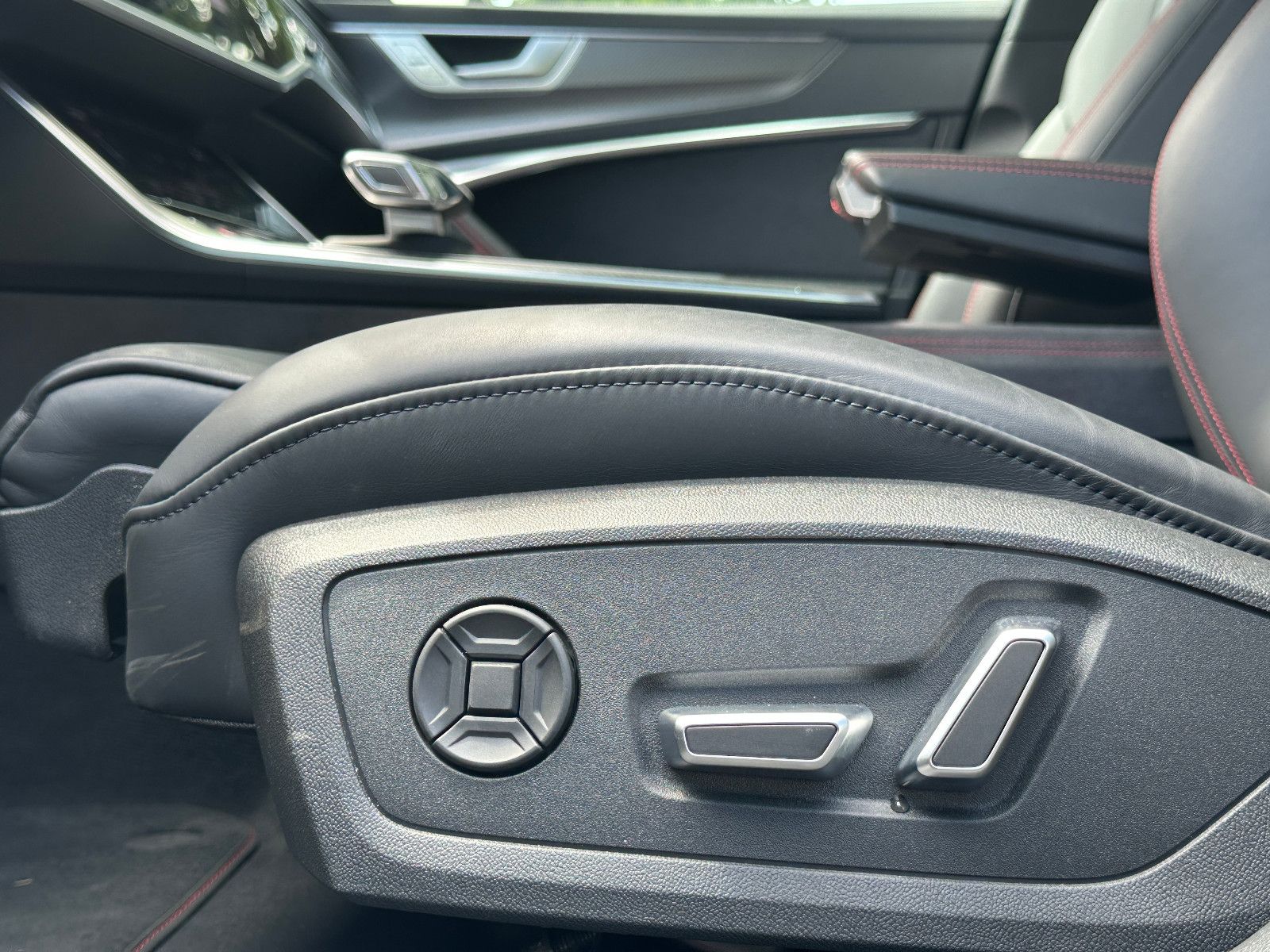 Audi RS6 Avant BLACK PANO HUD LASER NACHTS 280km/h