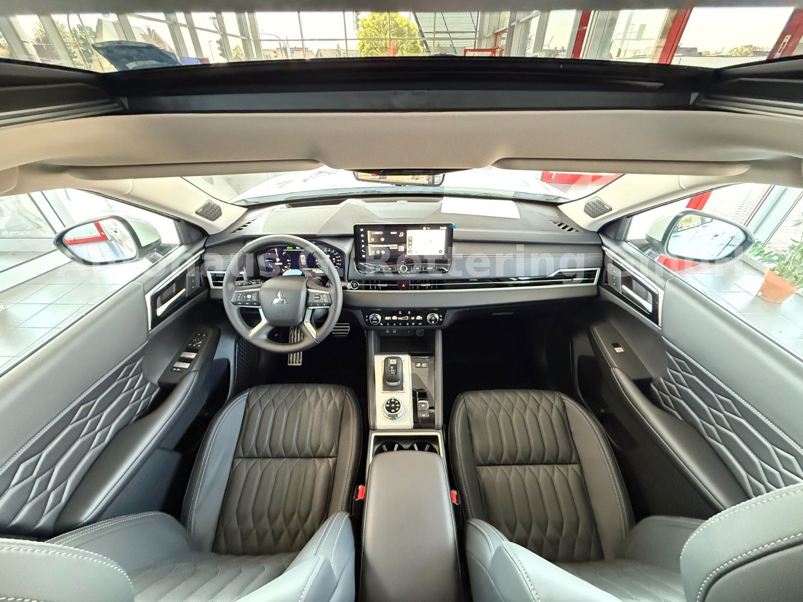Mitsubishi Outlander Top 4WD PHEV Leder LED 4xSHZ 360° HUD