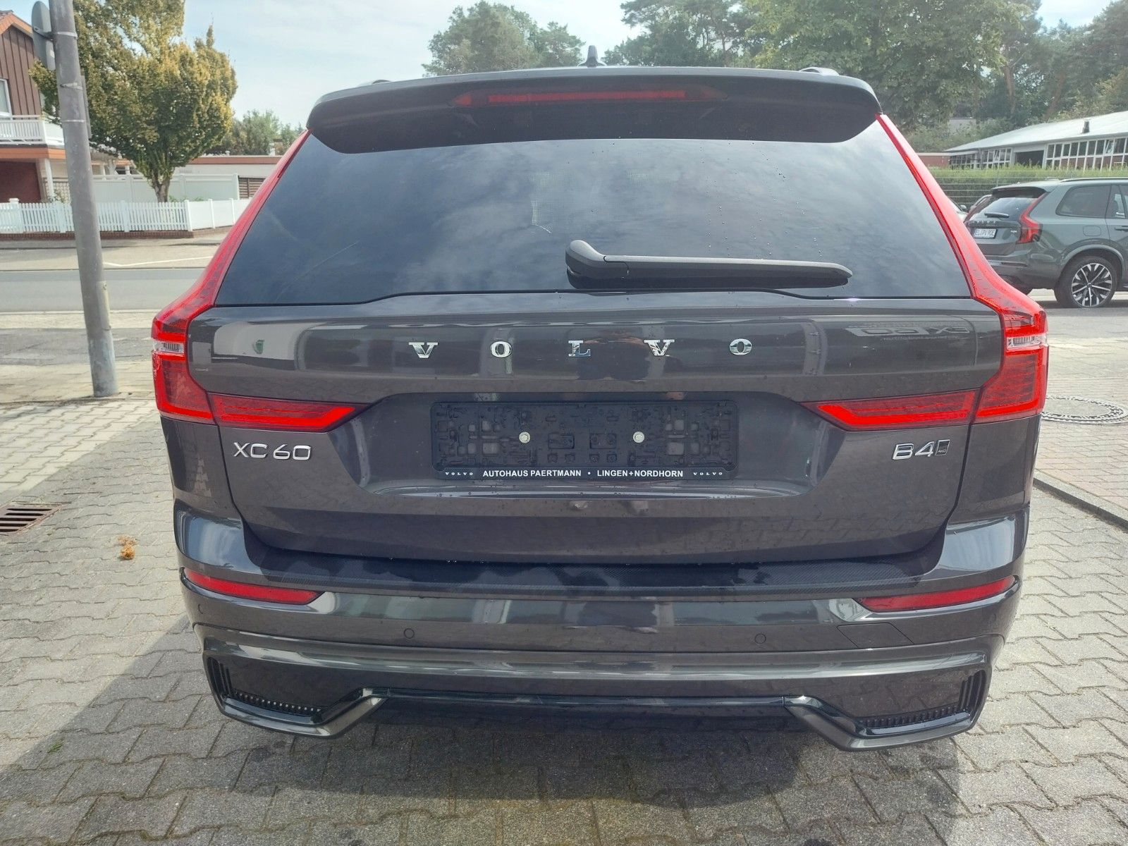 Volvo XC60 B4 Plus Dark AWD