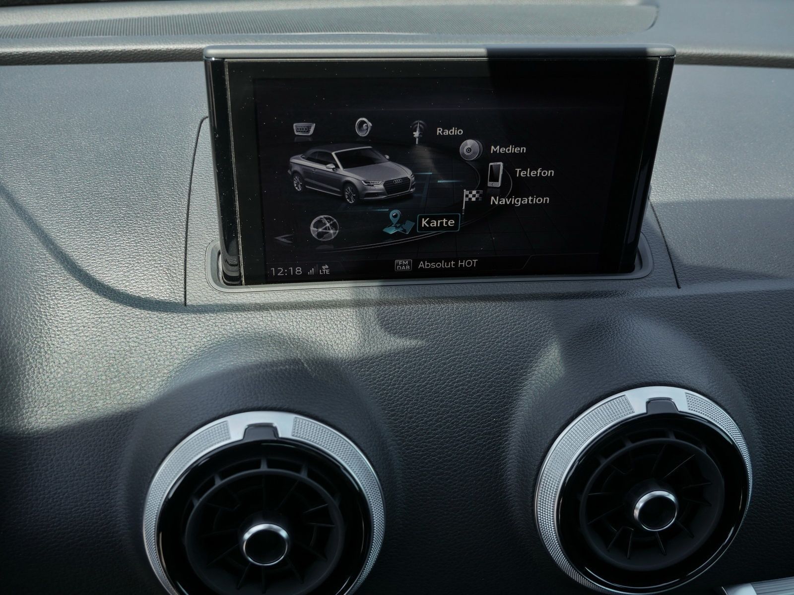 Audi A3 Cabriolet 35 TFSI S line - Samsaru's Car Outlet