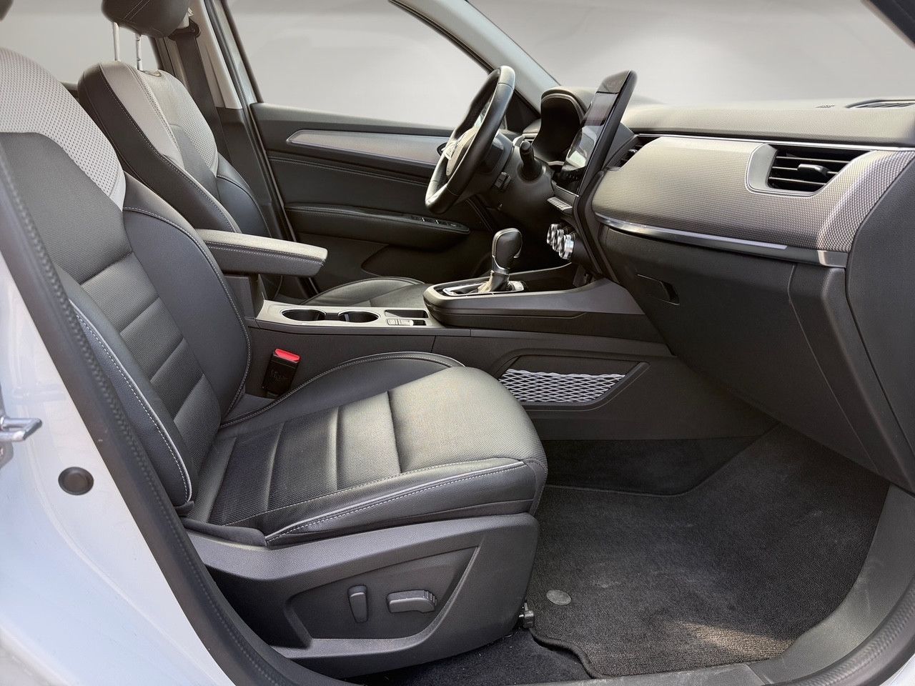 Renault Arkana Intens E-Tech Hybrid - Samsaru's Car Outlet