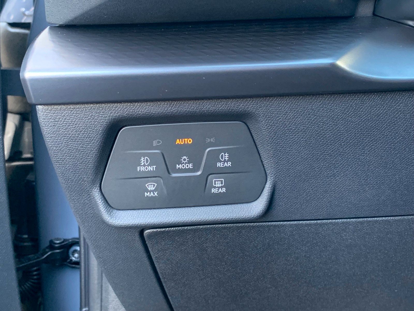 Cupra Leon ST 1.5 eTSI 150PS DSG - Samsaru's Car Outlet
