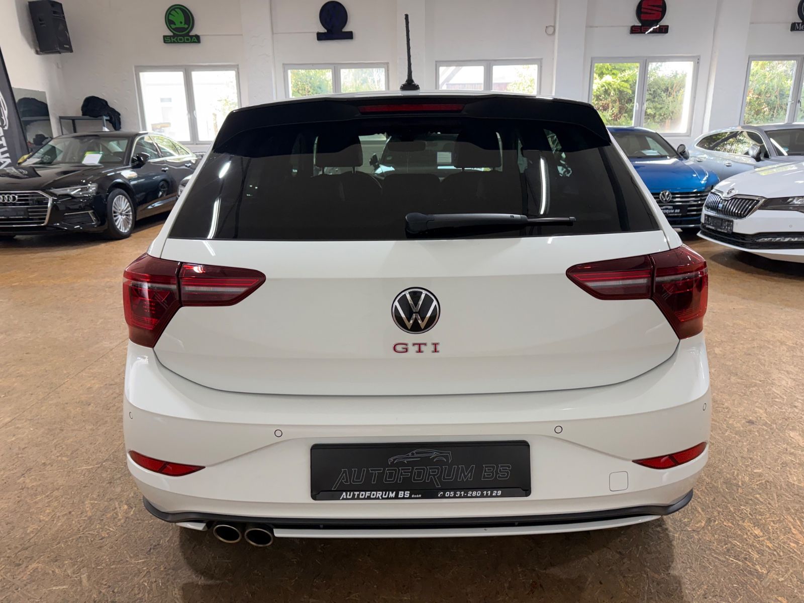 Volkswagen Polo VI GTI 2.0TSI DSG/ALCANTARA/CAM/MATRIX/18"