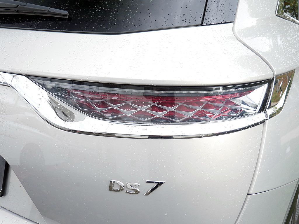DS Automobiles DS 7 Crossback E-Tense 225 Rivoli ACC LED 360°