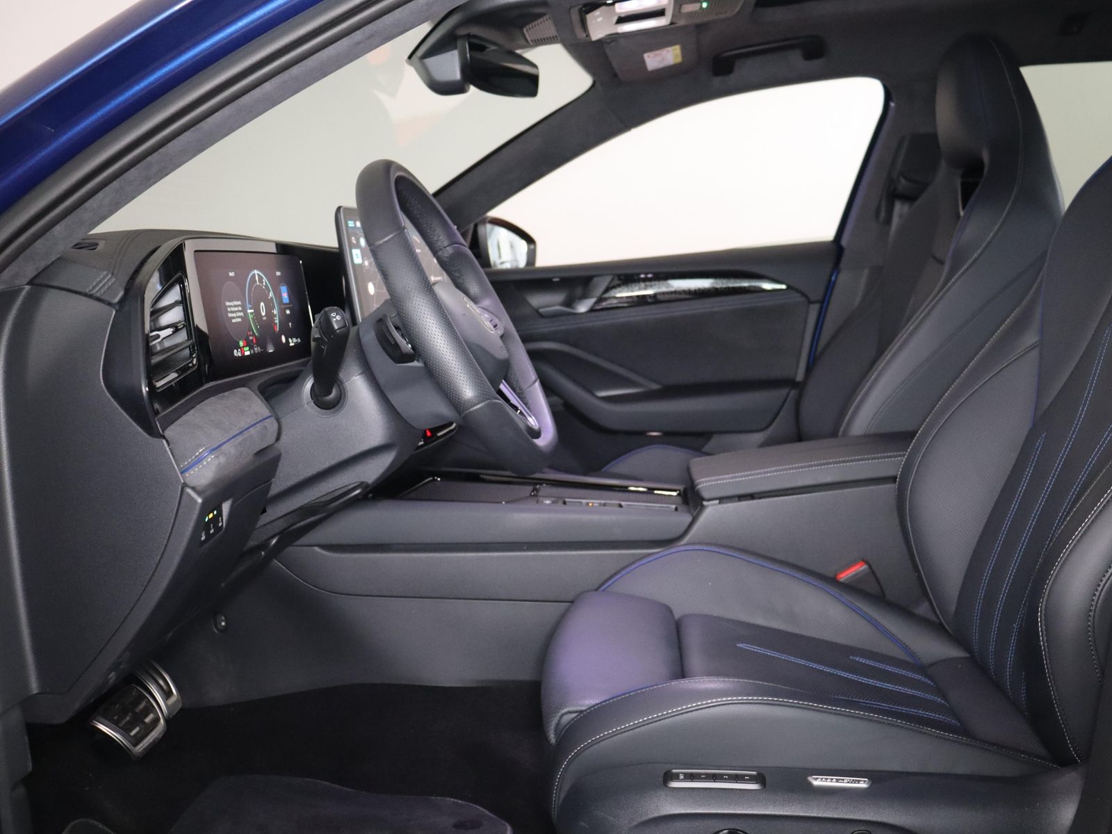 Volkswagen Passat Variant R-Line 1.5TSI e-Hybrid 398,-ohne