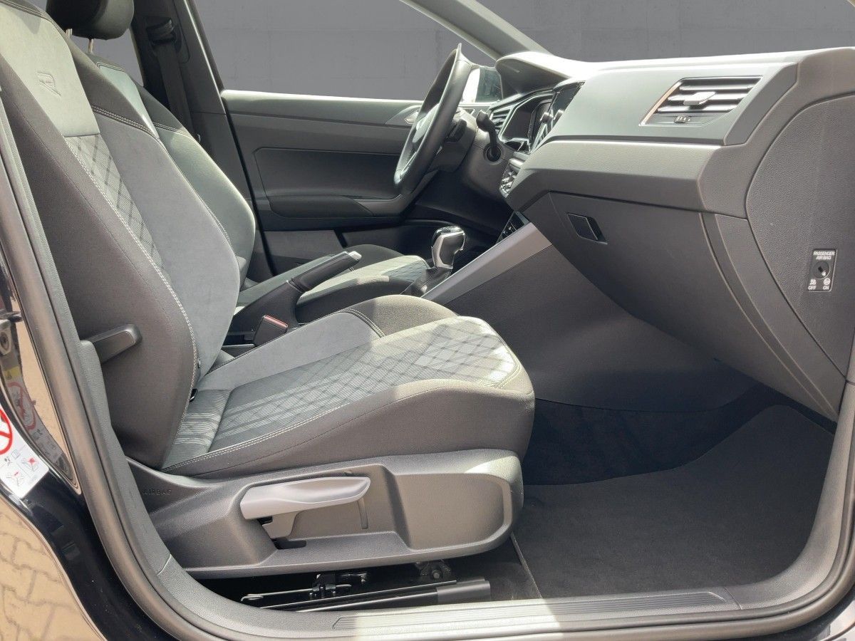Volkswagen Taigo 1.5 TSI DSG R-LINE - Samsaru's Car Outlet