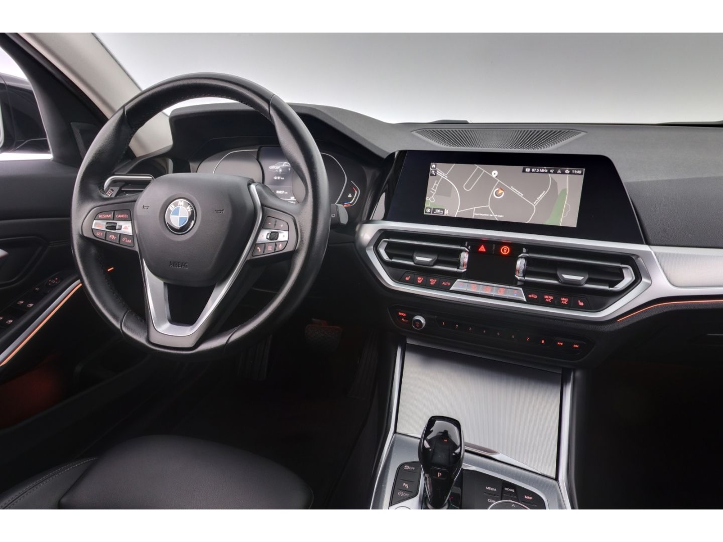 BMW 330 i Touring Steptronic Sport Line - Samsaru's Car Outlet