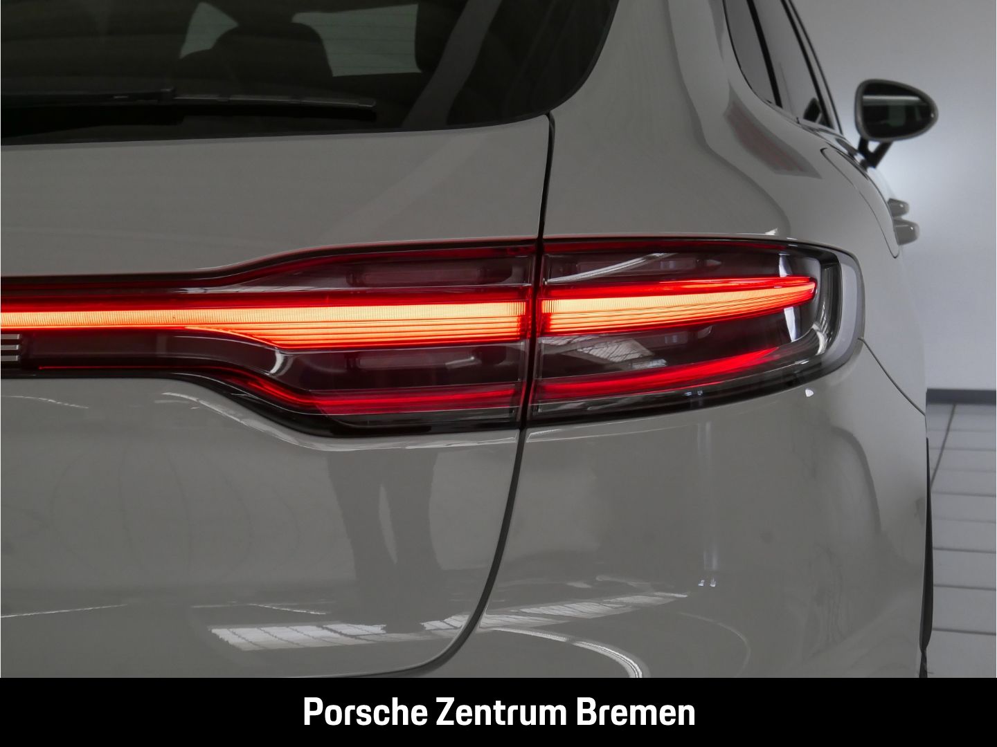 Porsche Macan S - Samsaru's Car Outlet