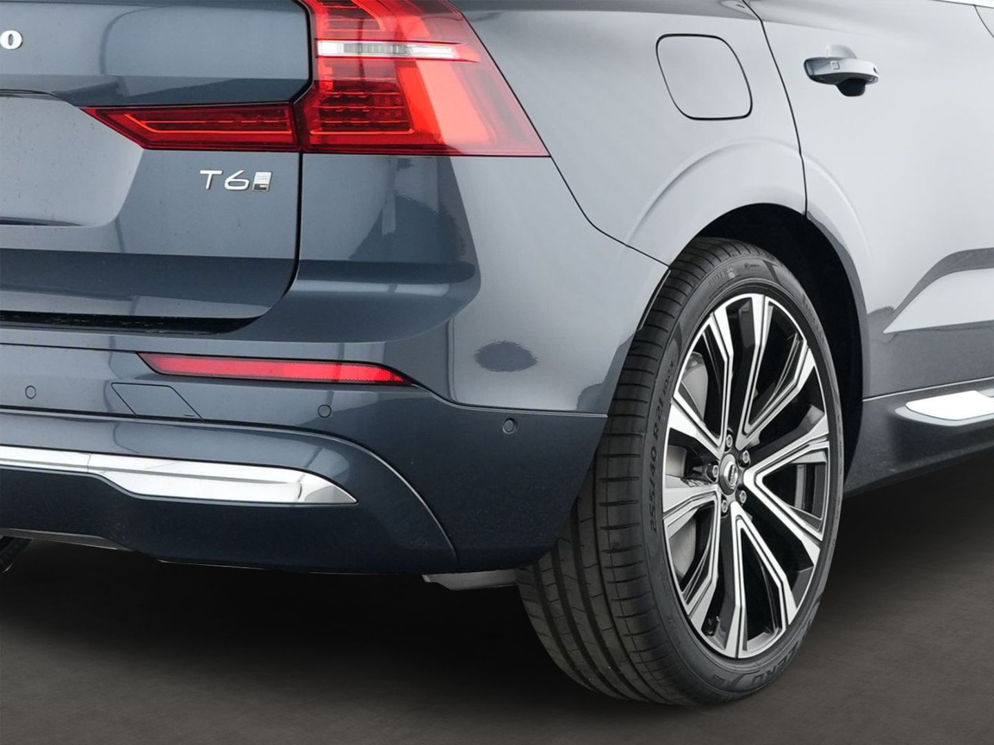 Volvo XC60 T6 Plus Bright Plug-In Hybrid AWD EU6d Luft