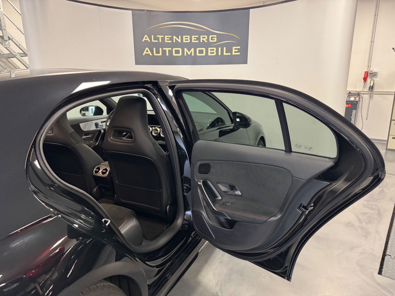 Mercedes-Benz A 200 AMG - Samsaru's Car Outlet