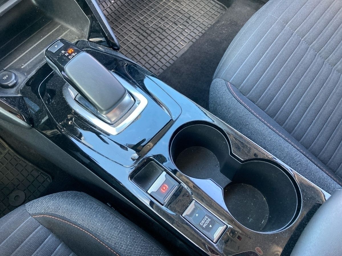 Peugeot 208 Elektro 136 Active - Samsaru's Car Outlet