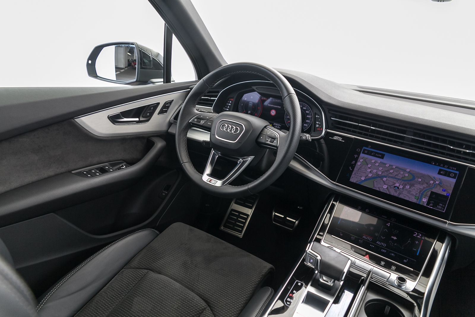 Audi Q7 45 TDI qu.tiptr. AHK 7.SITZER 360°K MATRIX