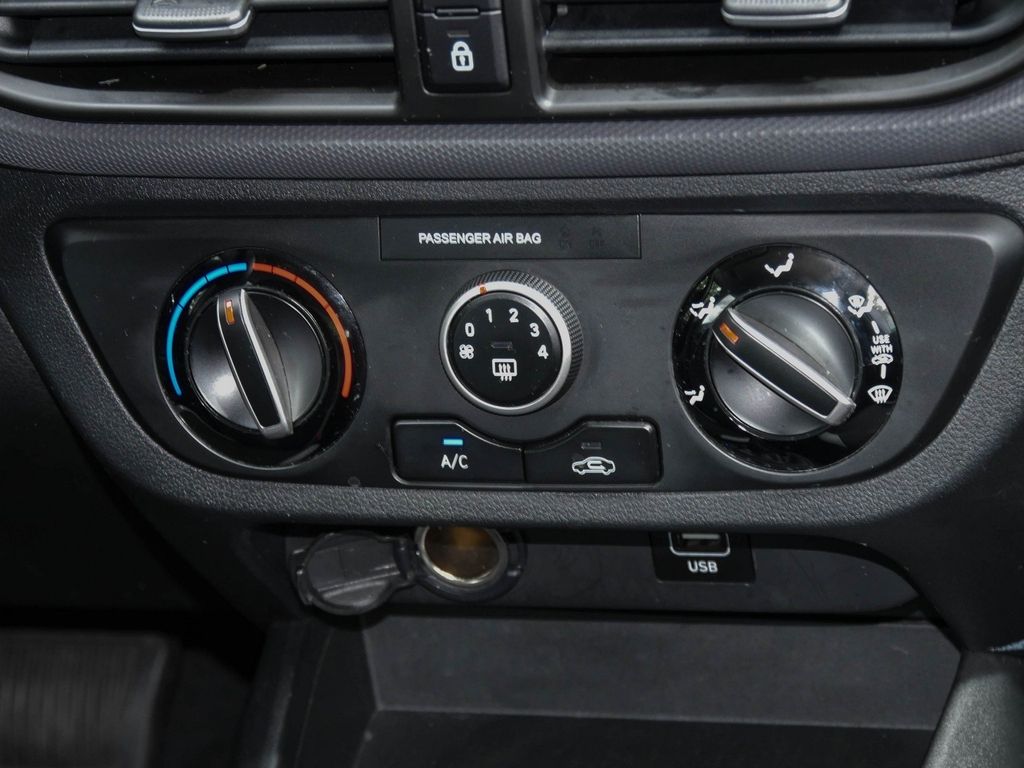 Hyundai i10 1.2 DCT Trend - Samsaru's Car Outlet