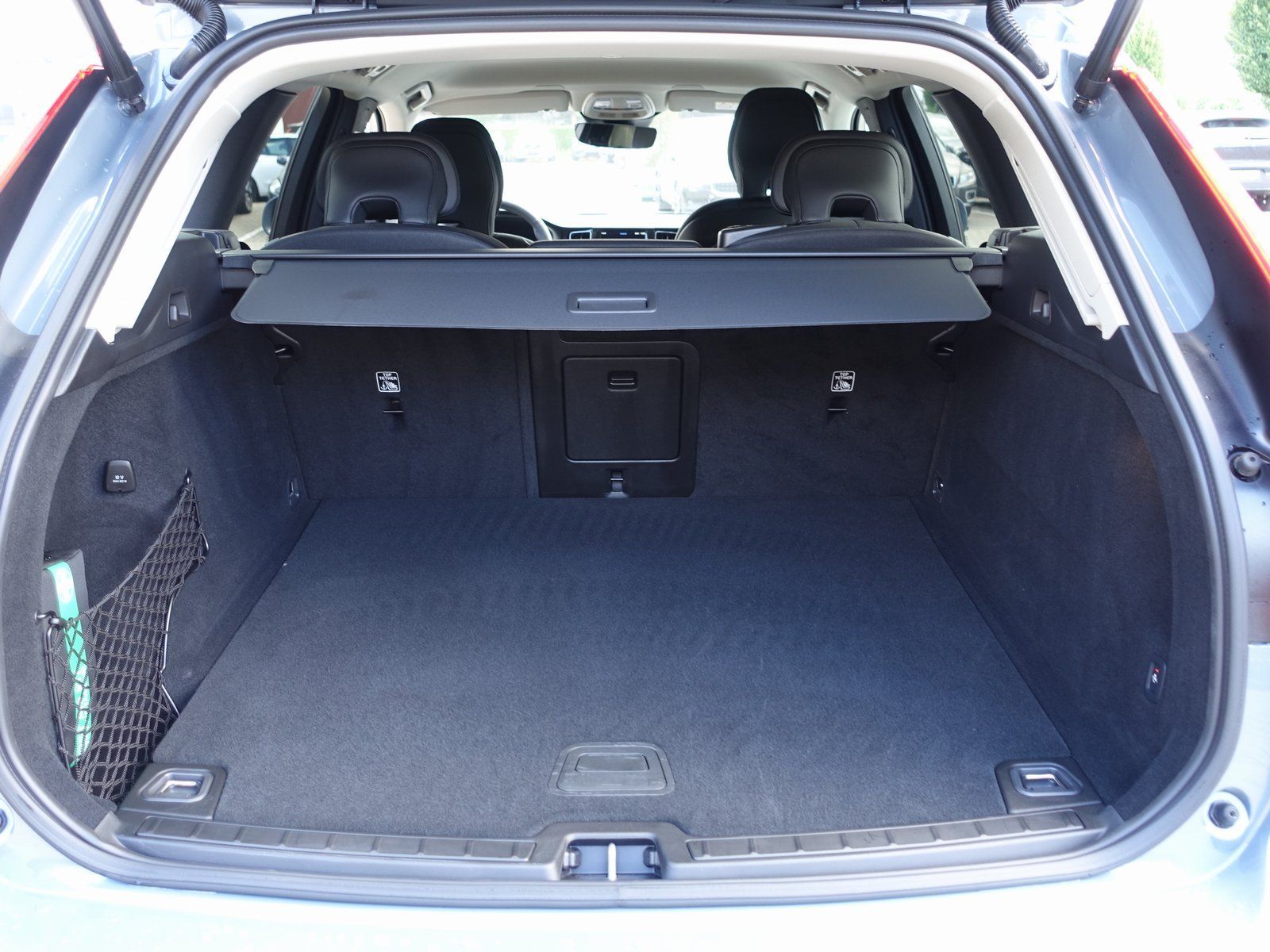 Volvo XC60 Core B4 Mild-Hybrid - Samsaru's Car Outlet