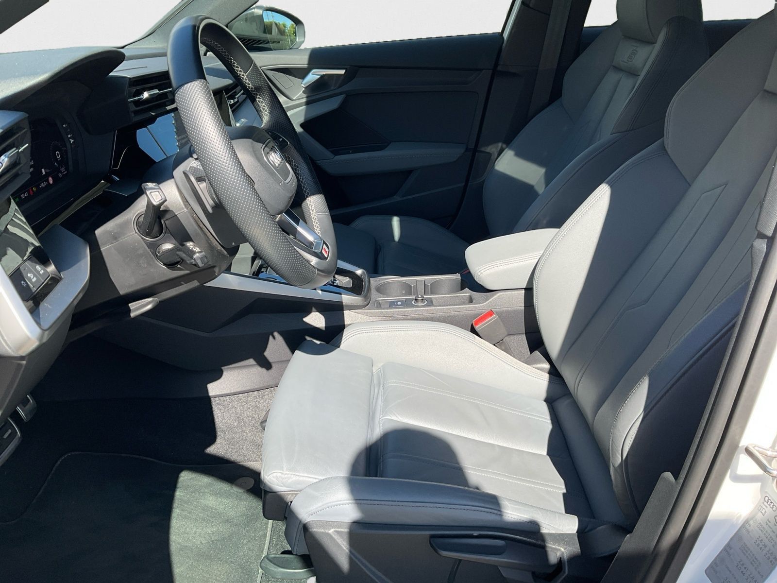 Audi A3 Sportback 40 TFSI e S-line - Samsaru's Car Outlet