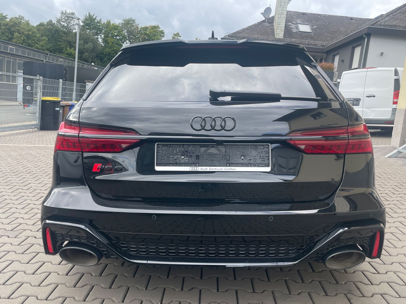 Audi RS6 4.0 TFSI Laser-HUD - ACC - 280 km/h - 22"