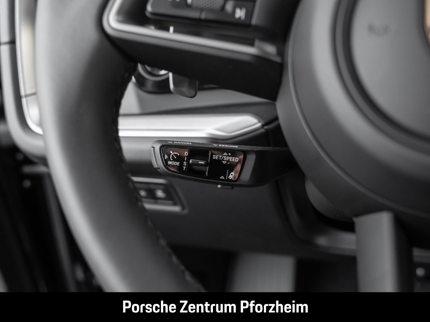Porsche Cayenne E-Hybrid Coupe BOSE Luftfederung LED