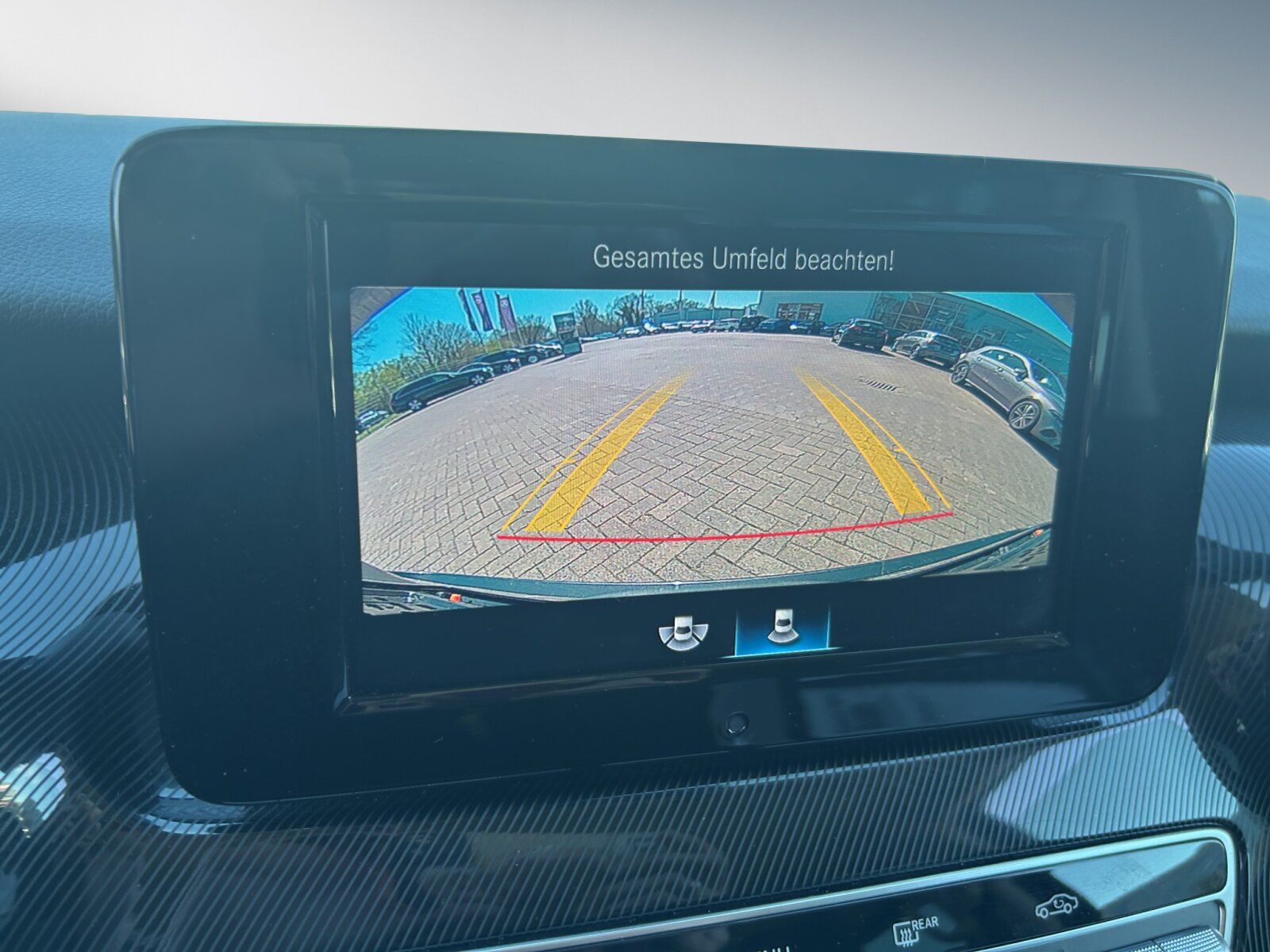 Mercedes-Benz V 220 d EDITION - Samsaru's Car Outlet