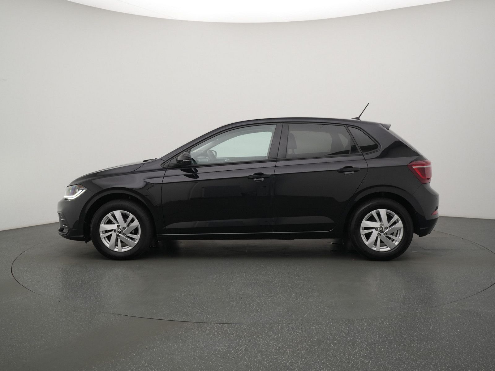 Volkswagen Polo Style DSG PANO MATRIX LEDER KAM ACC CARPLAY