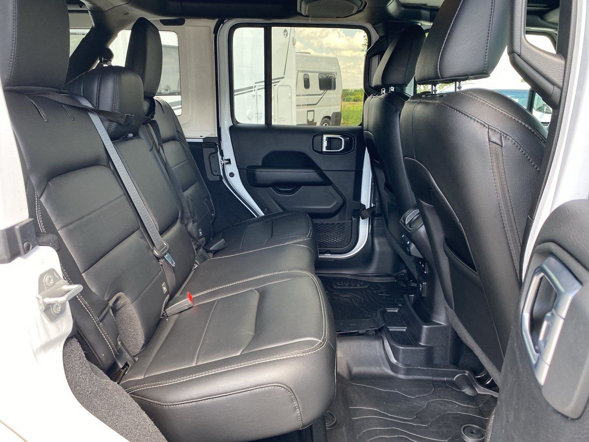 Jeep Wrangler UNLIMITED SAHARA SKY ONE KAMERA+NAVI