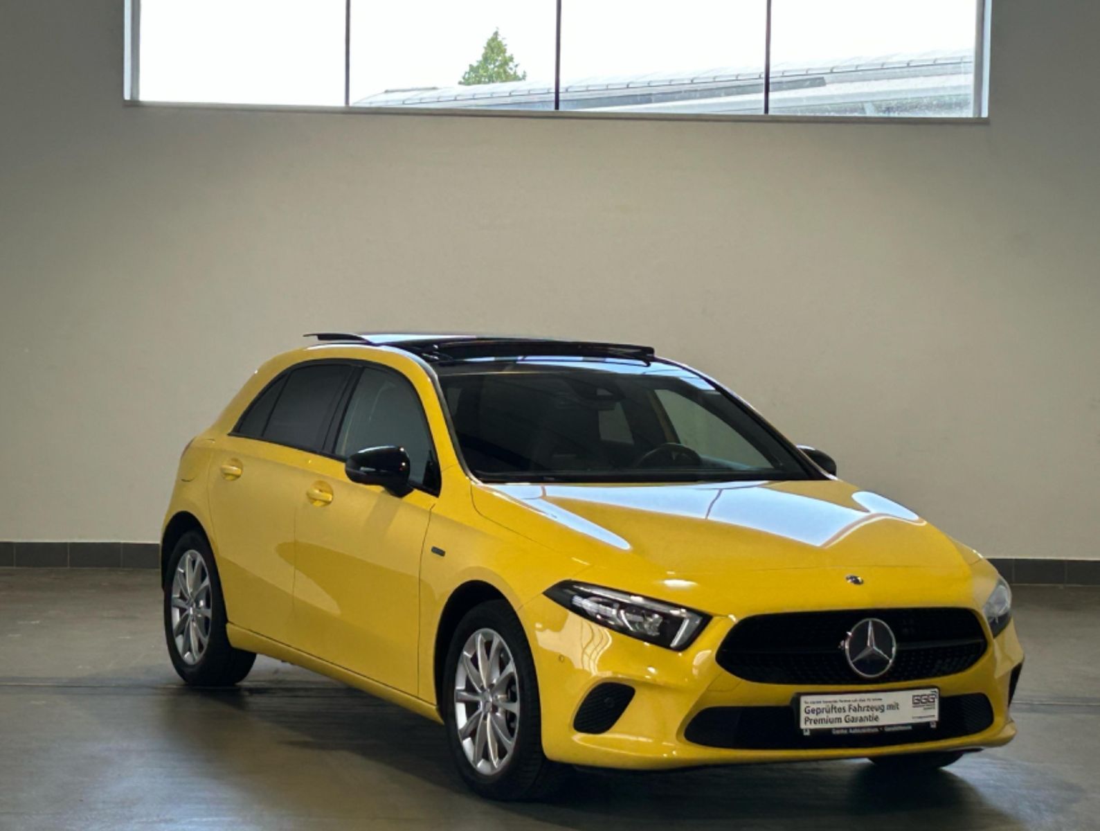 Mercedes-Benz A 250 e - Samsaru's Car Outlet