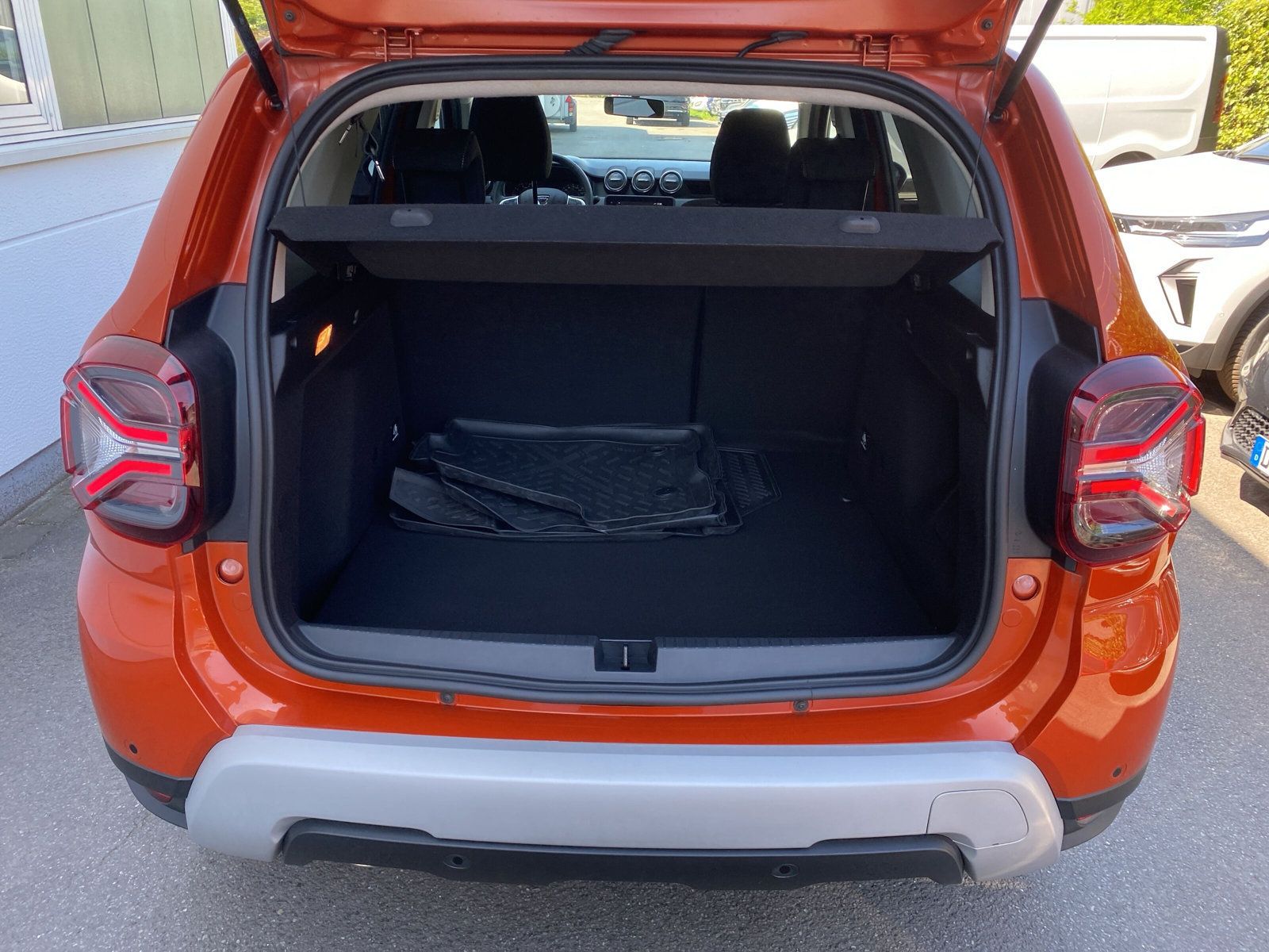 Dacia Duster Prestige+ - Samsaru's Car Outlet