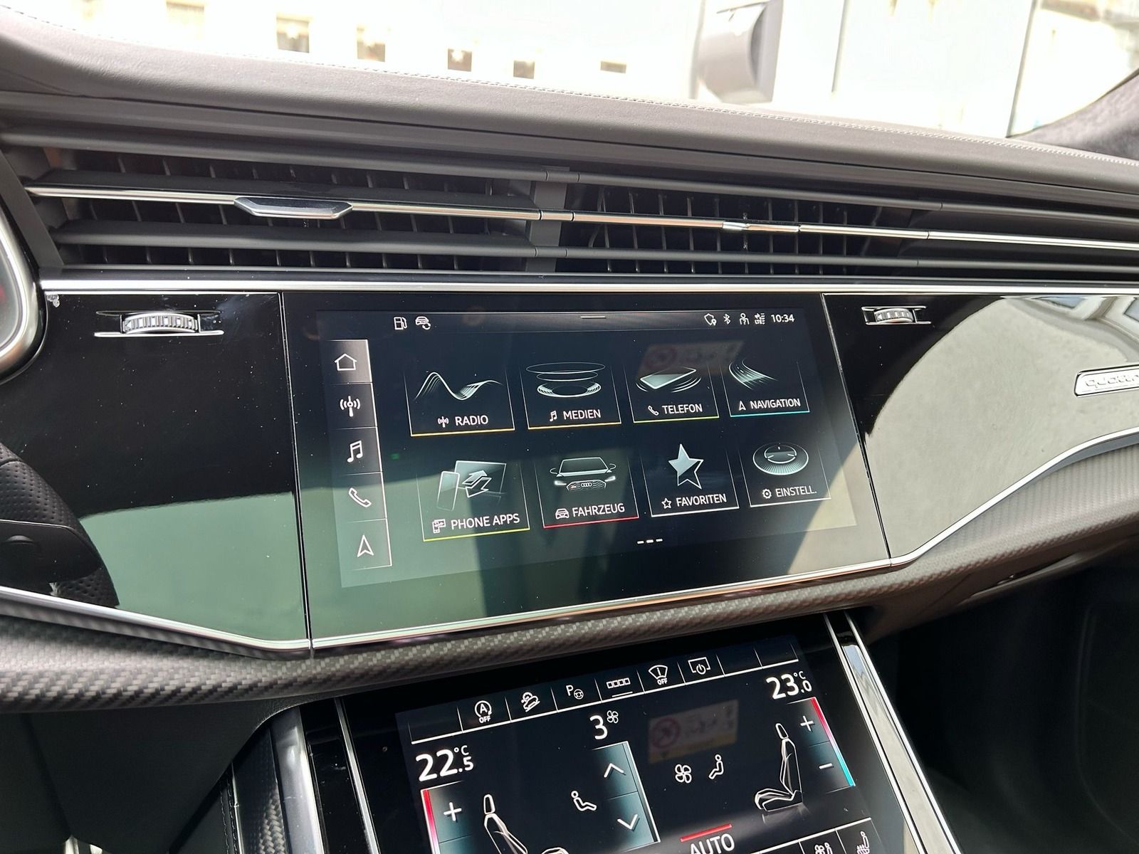 Audi RSQ8 4.0 TFSI QUT*MATRIX*PANO*CARBON*HUD*360°