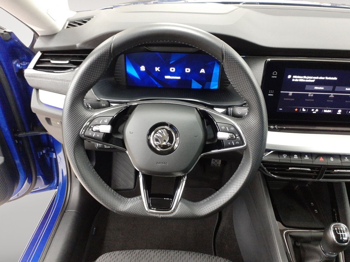 Skoda Octavia Combi 2.0TDI Style - Samsaru's Car Outlet