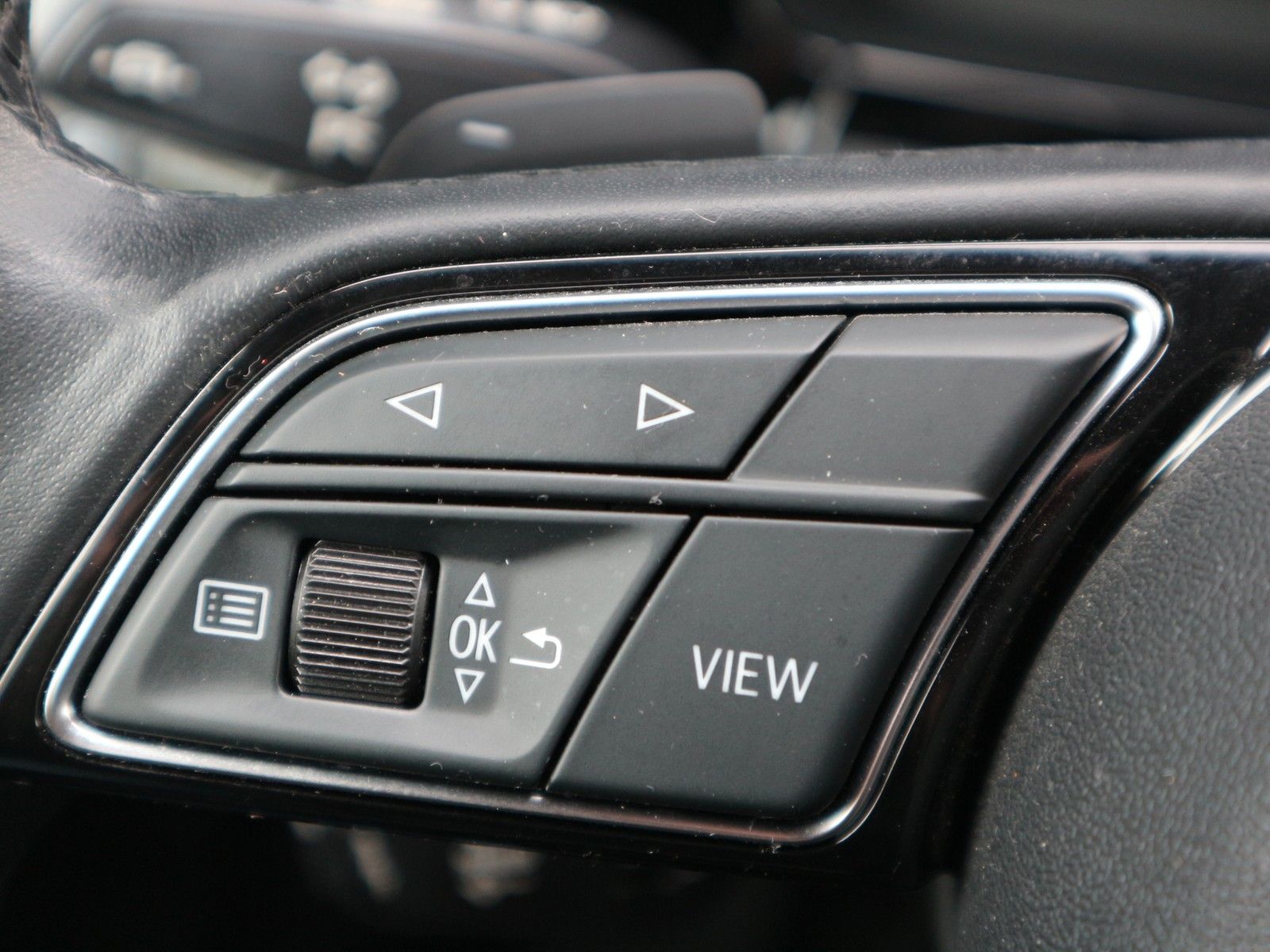 Audi A3 Sportback 30 2,0 TDI S line Matrix Pano VC