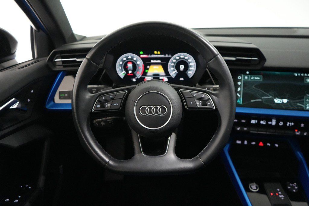 Audi A3 Sportb. 45 TFSIe S tronic S line LED GRA B&O