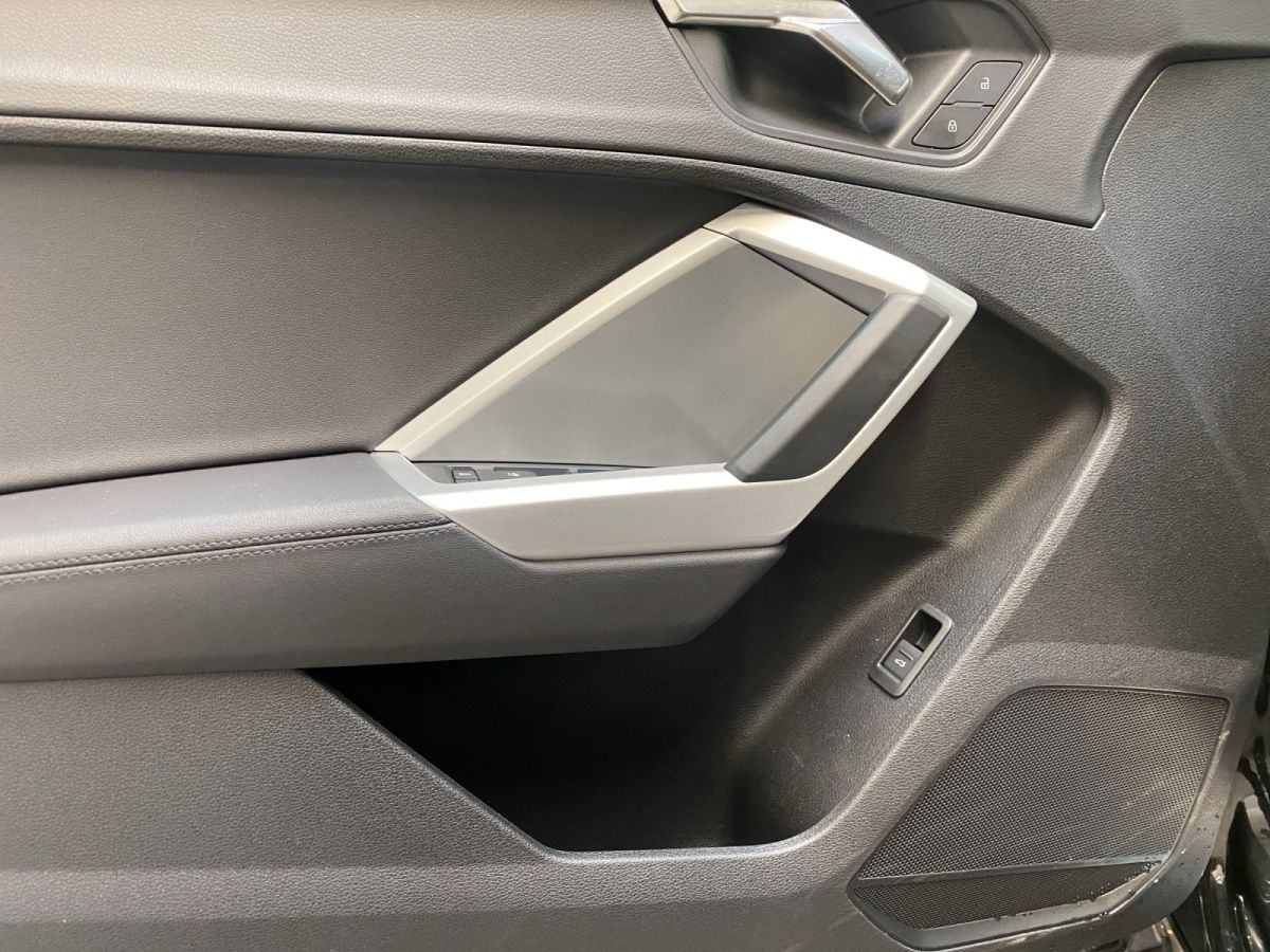 Audi Q3 40 quattro advanced - Samsaru's Car Outlet