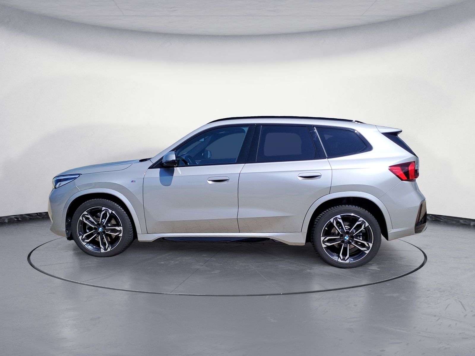BMW X1 xDrive23d M Sport - Samsaru's Car Outlet