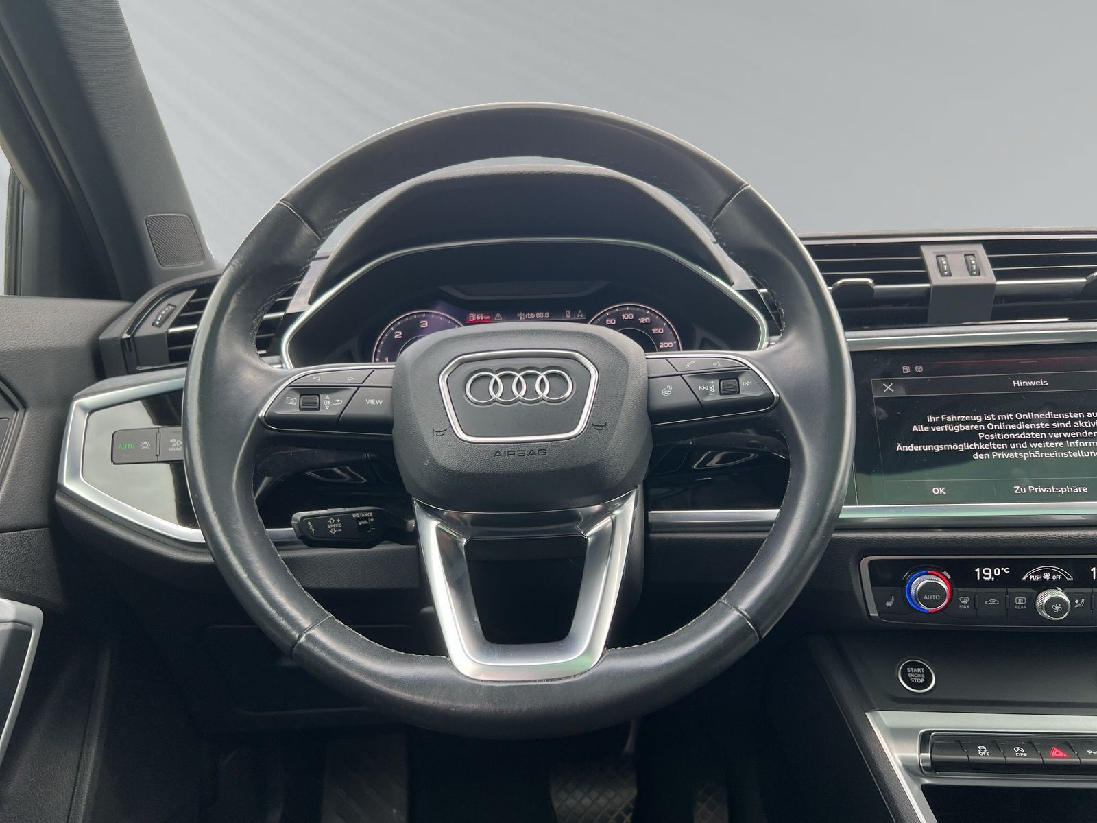 Audi Q3 S line 35 TDI quattro - Samsaru's Car Outlet
