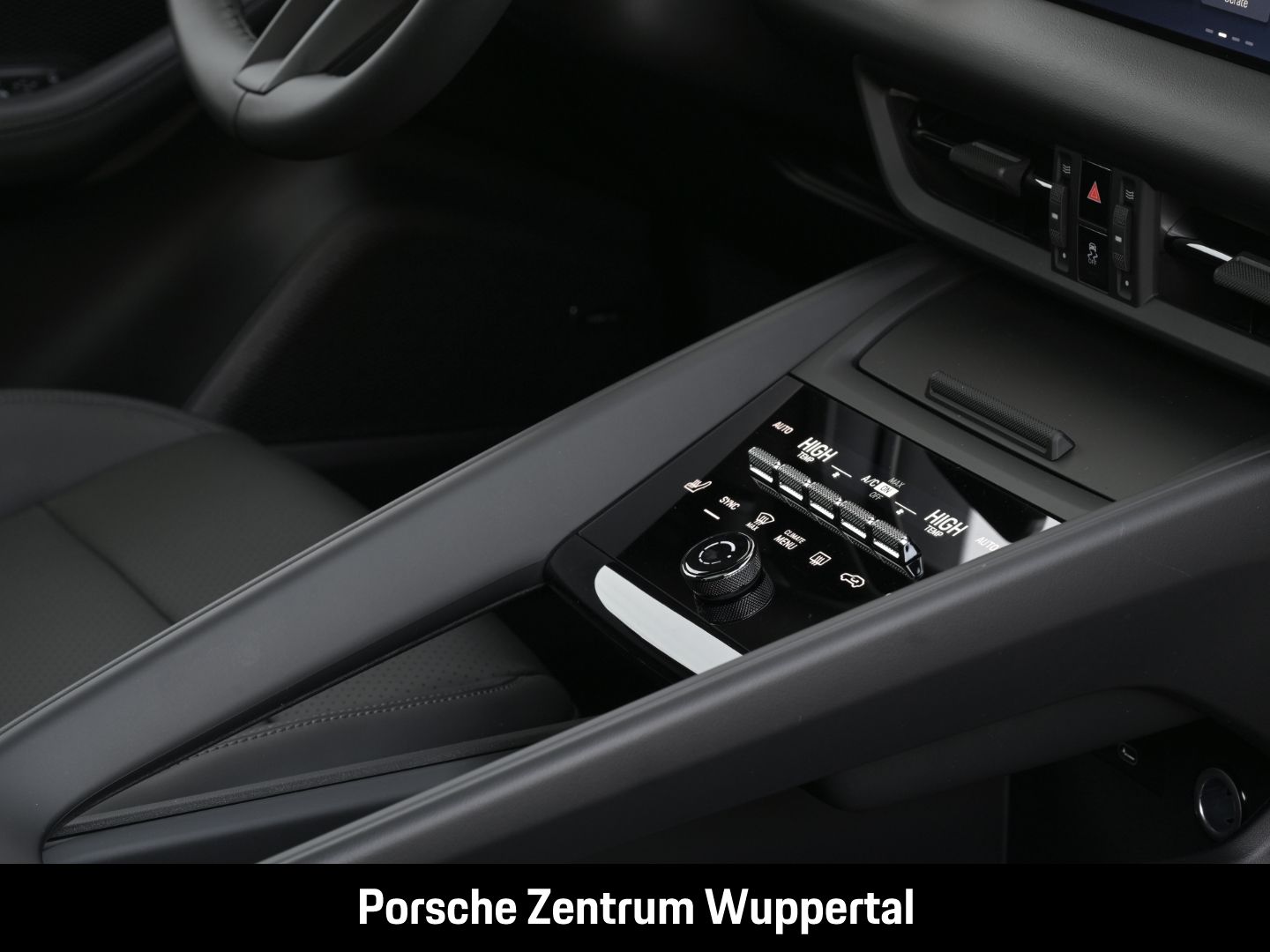 Porsche Macan 4S Surround-View LED-Matrix Abstandstempom
