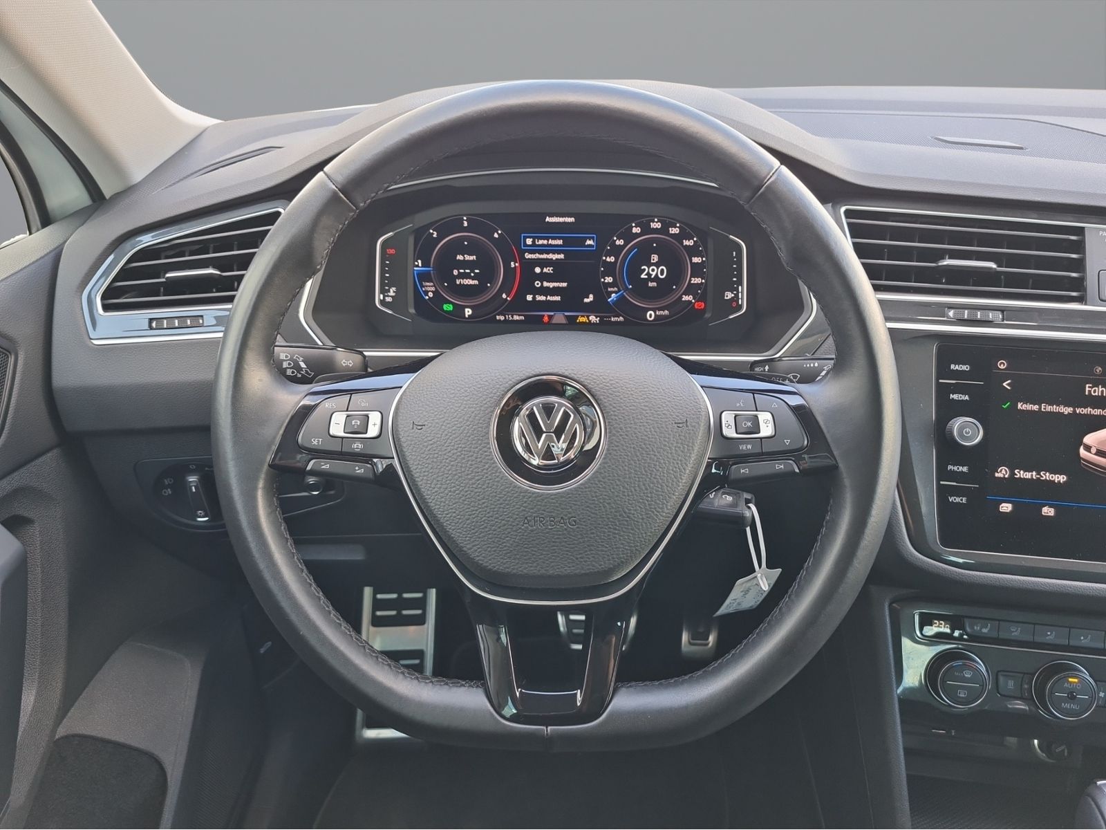 Volkswagen Tiguan 2.0 TDI DSG IQ.DRIVE - Samsaru's Car Outlet