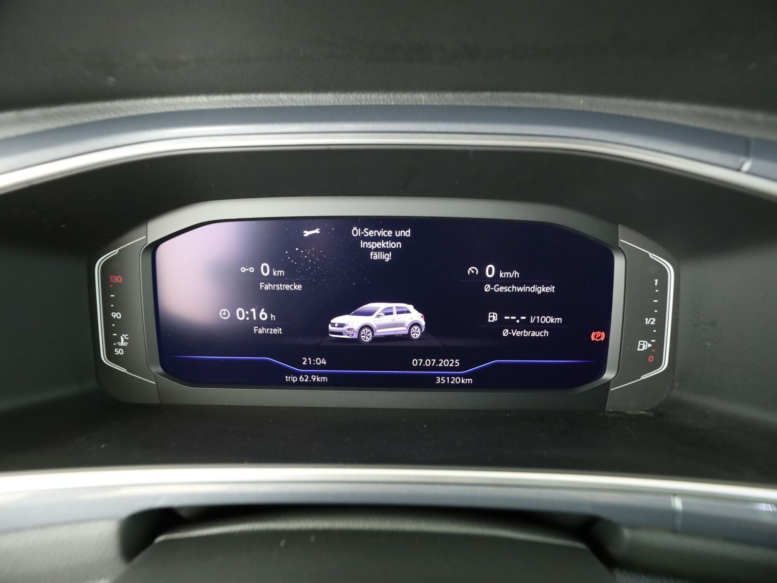 Volkswagen T-Roc 1.0 TSI Style - Samsaru's Car Outlet