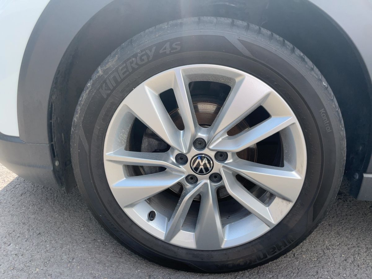 Volkswagen Taigo 1.5 TSI Life Black - Samsaru's Car Outlet