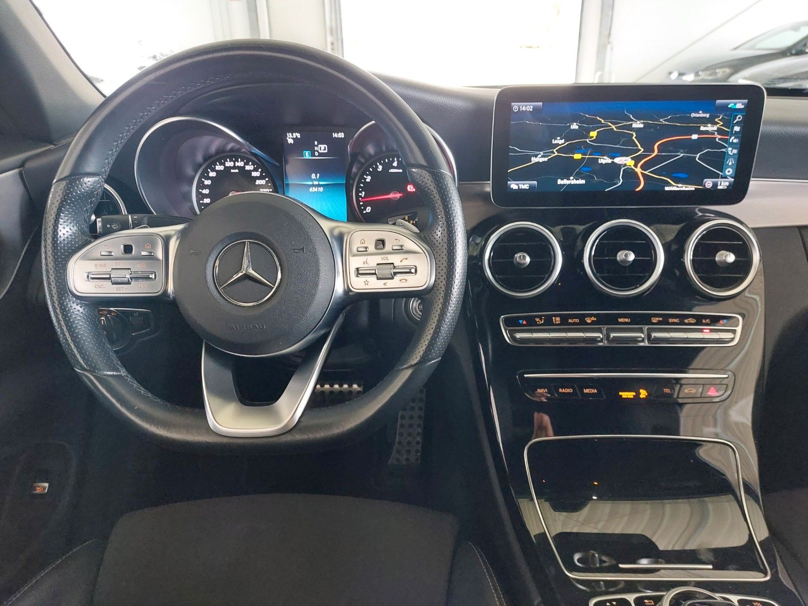Mercedes-Benz C 180 Cabrio AMG-LINE - Samsaru's Car Outlet