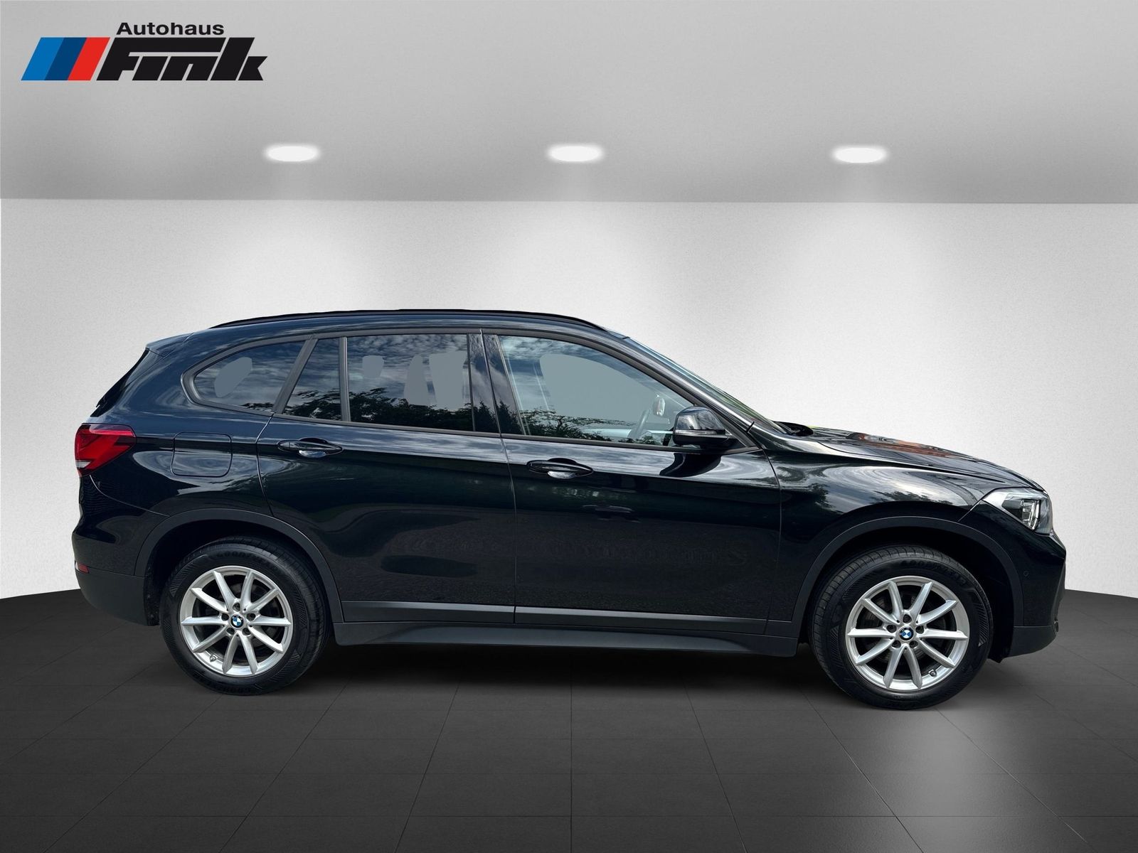 BMW X1 xDrive18d Advantage - Samsaru's Car Outlet