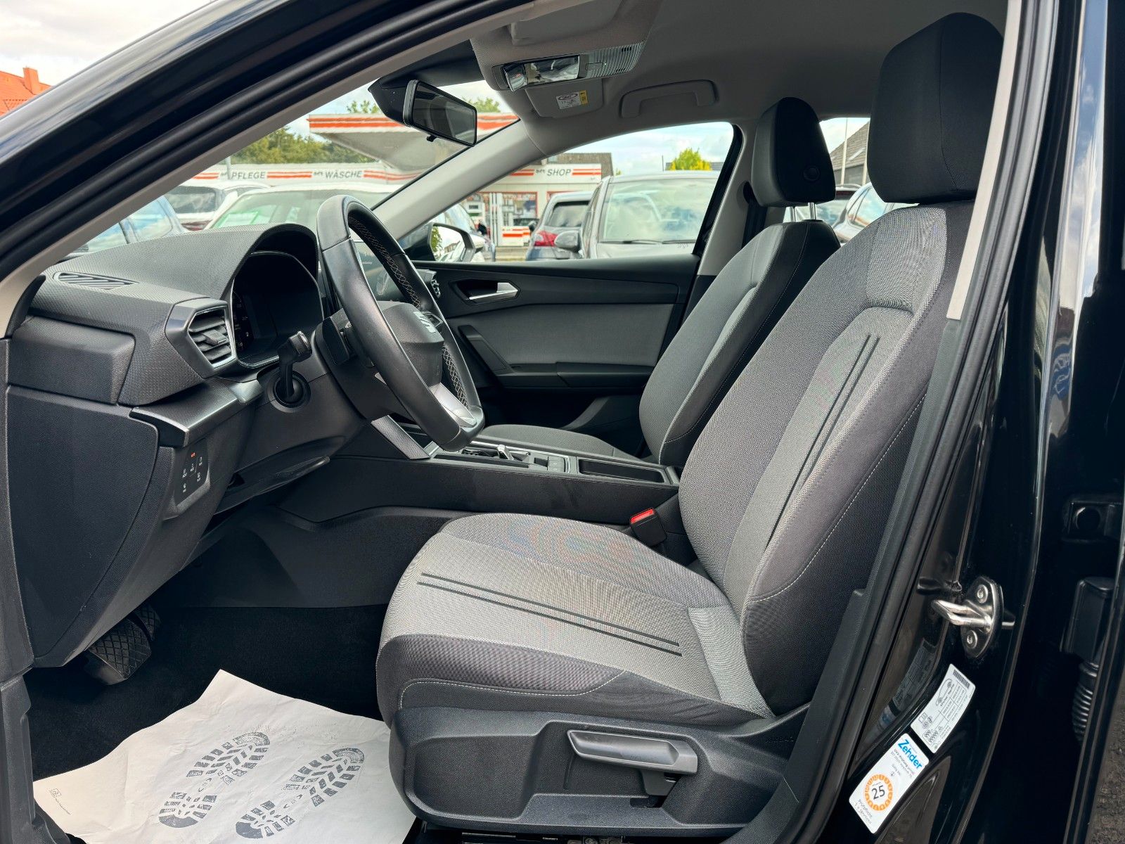 Seat Leon Style 1.0 eTSI DSG - Samsaru's Car Outlet